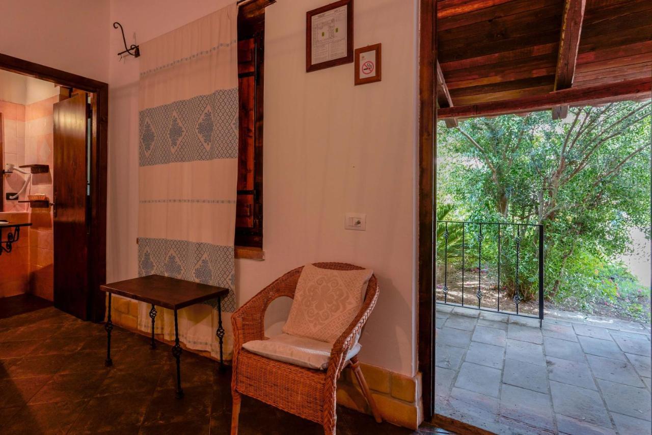 Il Monastero Hotel Geremèas Kültér fotó
